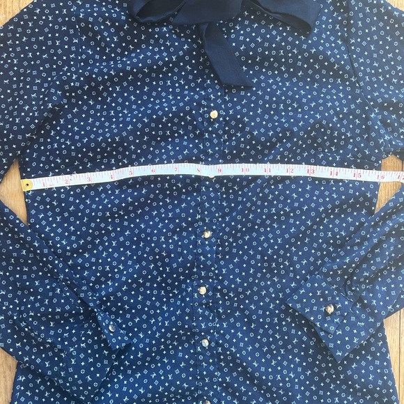 Big Dart Buttonup Size 38/M - Picture 3 of 5